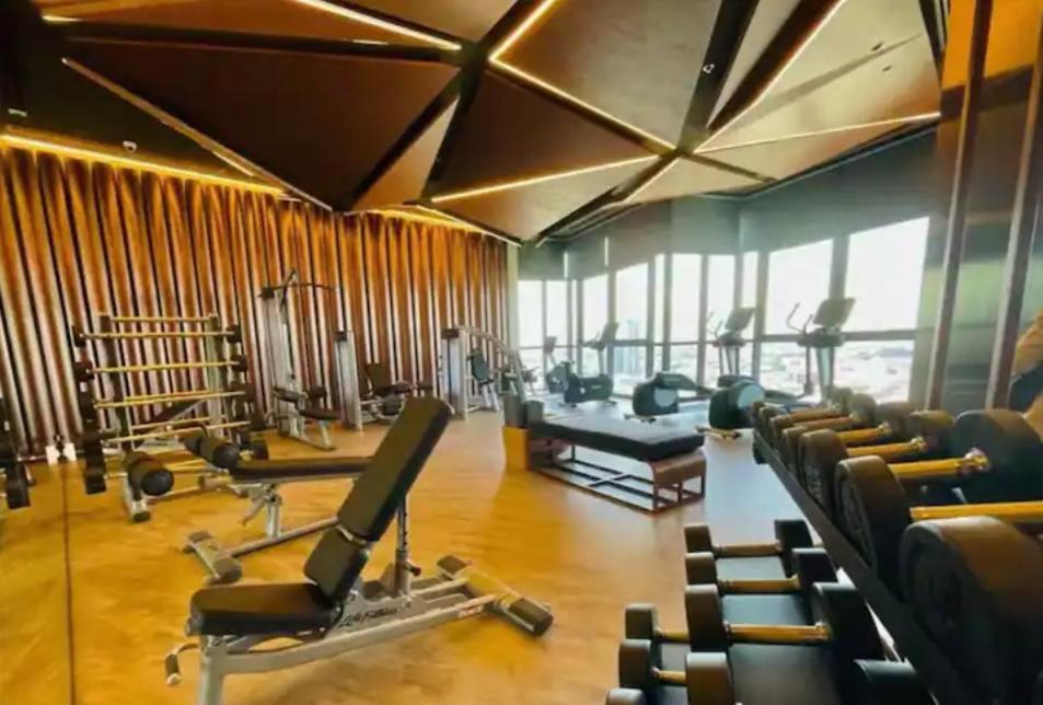 The Edge Central Pattaya Seaview With Infinity Pool & Free Netflix Luaran gambar